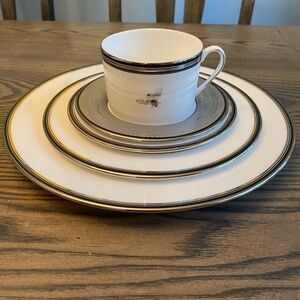 NIB Kate Spade Crescent Drive 5 piece Dinnerware Set 4